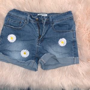 NOWADAYS DAISY SHORTS